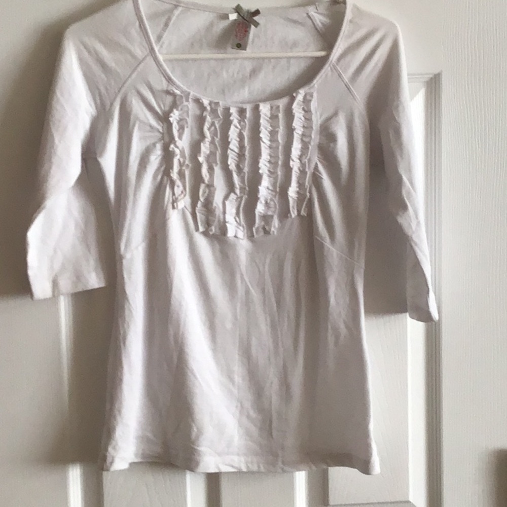 White 3 qtr length sleeve tee